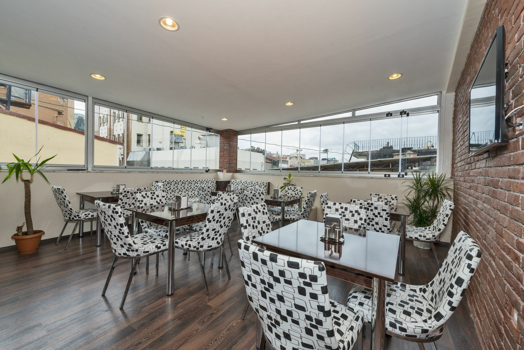 Invictum 3* Provincia di Istanbul